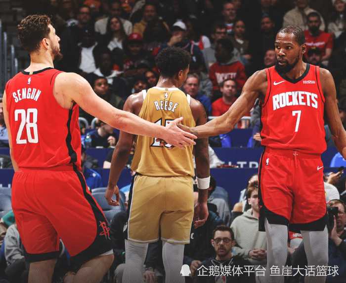 火箭赢球一点仍该批，杜兰特联盟第一！乌度卡犹豫一事，申京该夸